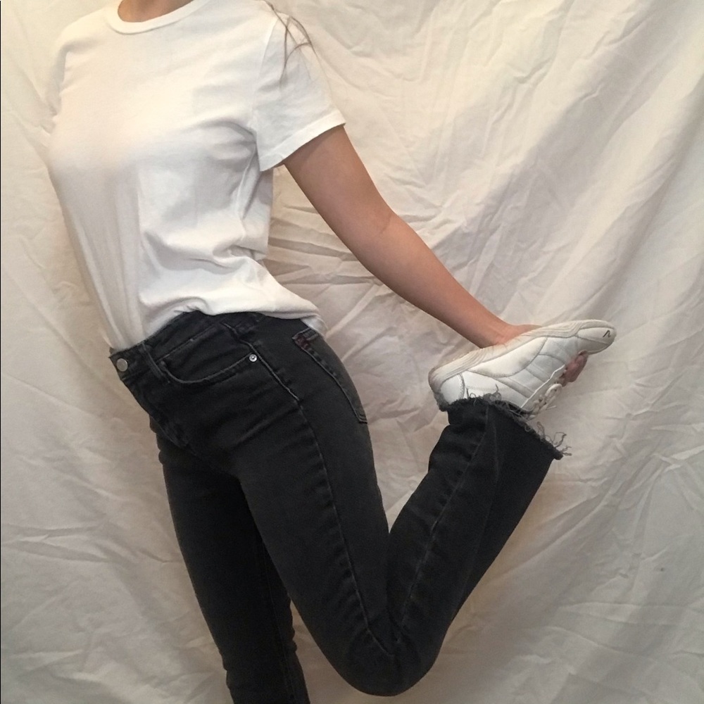 High waisted crop jeans